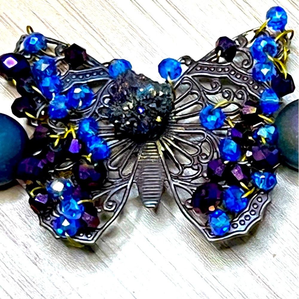 Vintage Butterfly Beaded Bracelet with rainbow aura Crystal geode